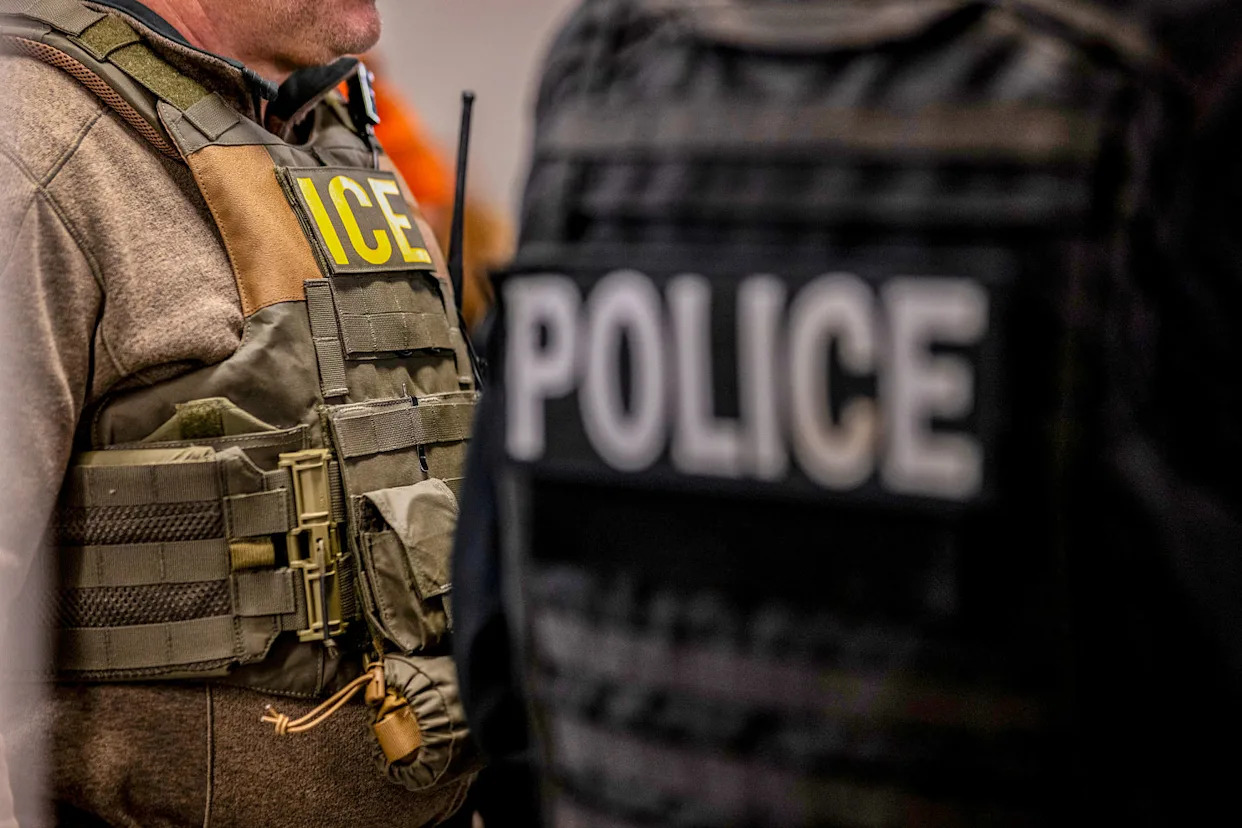 ICE Agents. (Christopher Dilts / Bloomberg via Getty Images)