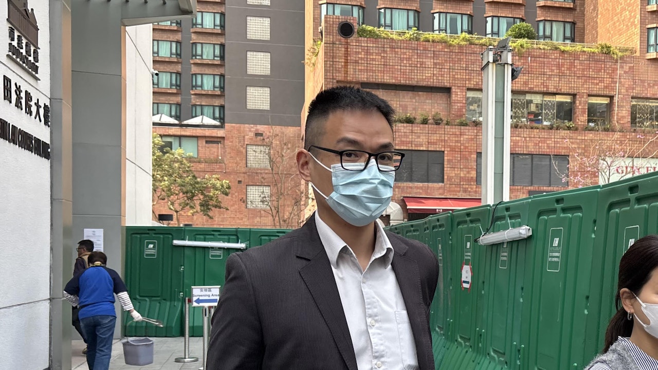 警司陳建愉涉摸女警大腿及臉　官信或只是嬉戲　裁非禮襲擊不成立