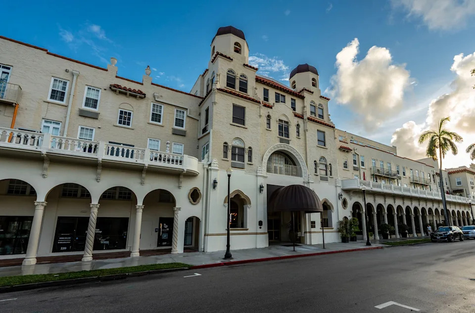 Palm Beach rejects proposal for new regenerative medicine center at Palm Beach Hotel