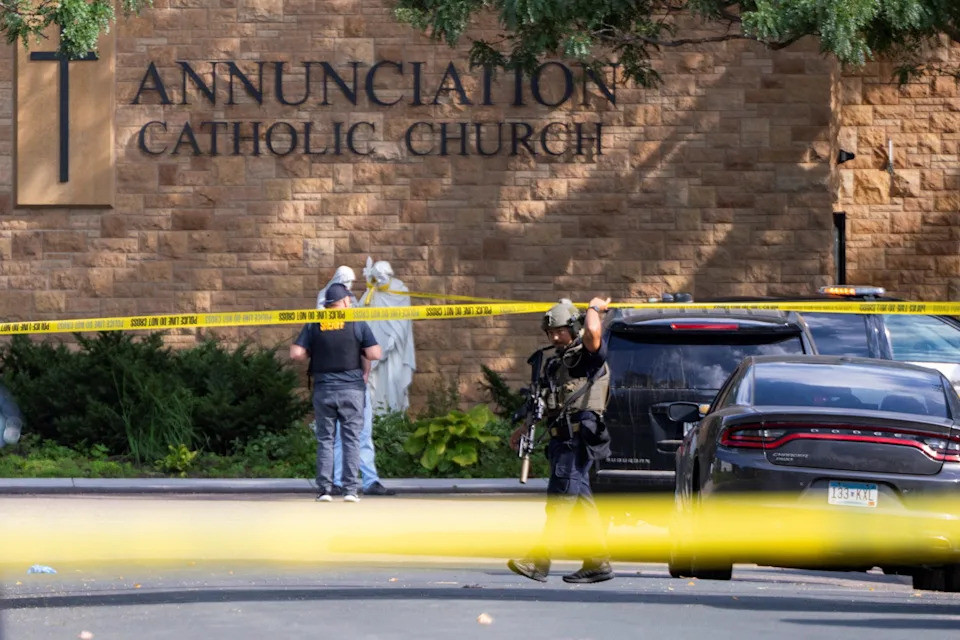 Why are flags at half-staff in Texas? Flags lowered to honor Minneapolis shooting victims