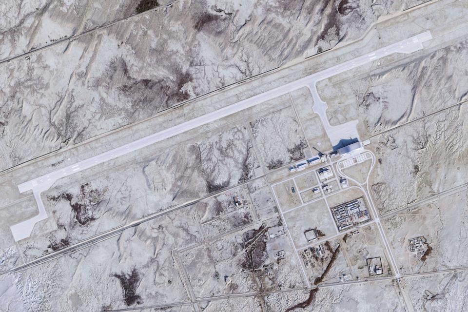 Imagen satelital de Planet Labs PBC que muestra el Nuevo Aeropuerto Internacional de Gwadar, ubicado en las afueras de la ciudad de Gwadar, Pakistán