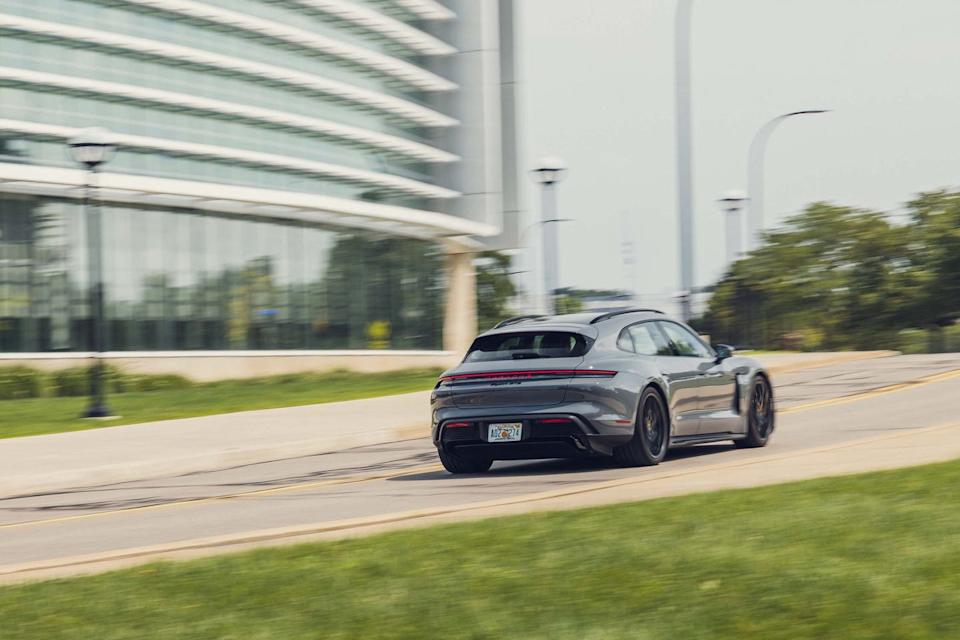 2025 porsche taycan sport turismo gts