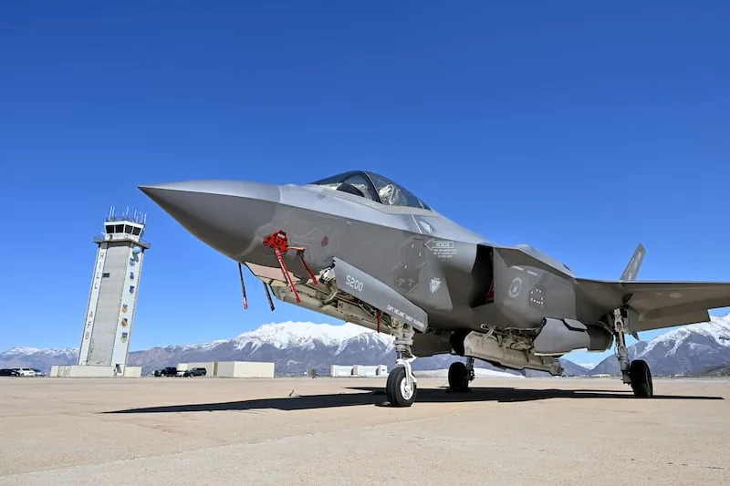 Air Show F35 Demo_SGW_00008.jpg