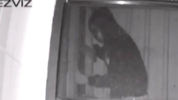 屋企「被爆竊6次」　台婦看監視器揭驚人真相　決定狠下心腸報警