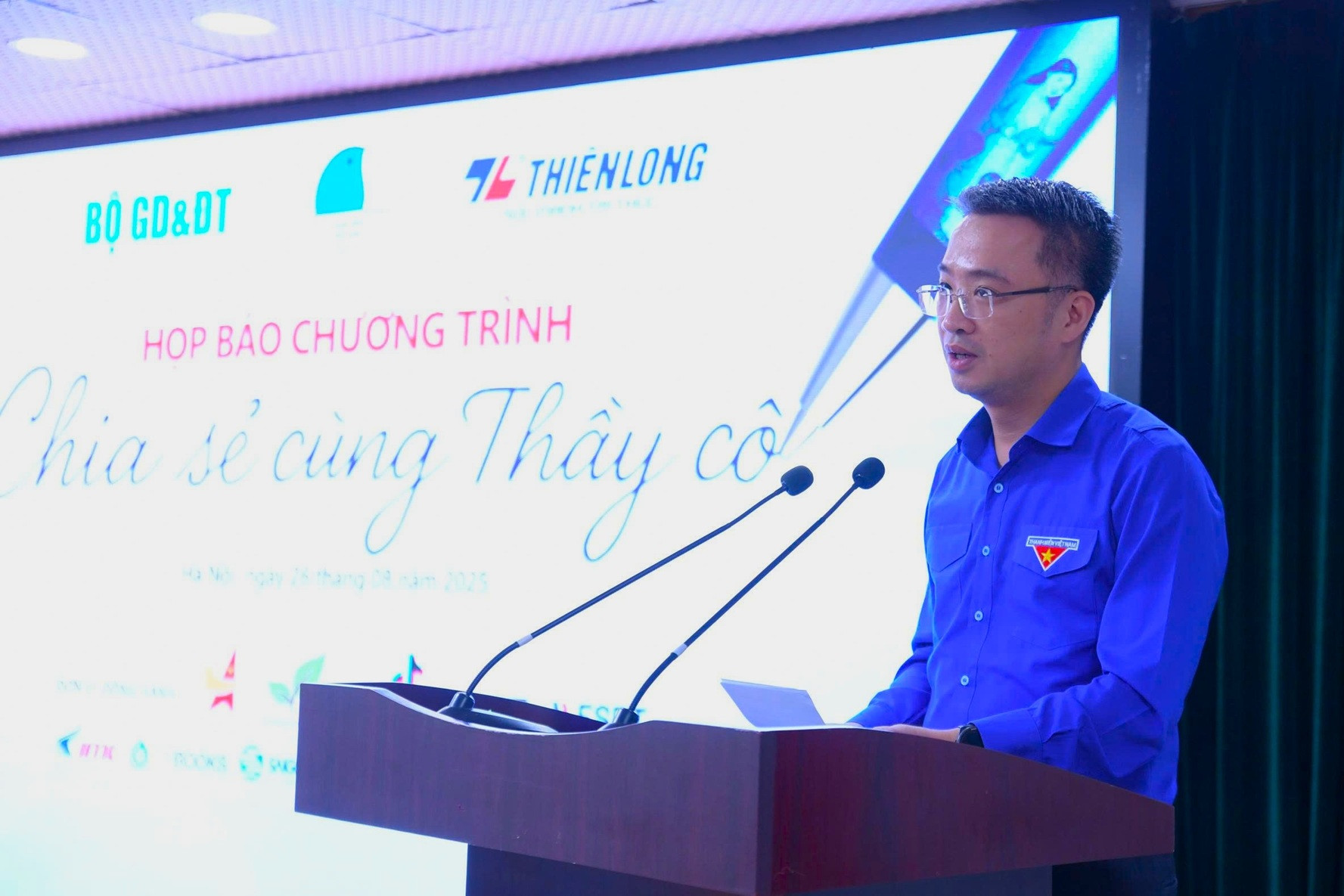 80 giáo viên sẽ được tuyên dương ở chương trình Chia sẻ cùng thầy cô năm 2025