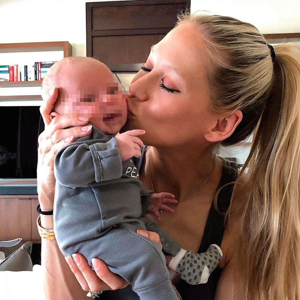 Gran Sorpresa en la familia Iglesias Enrique y Anna Kournikova esperan su cuarto HIJO