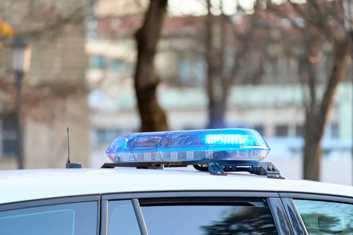 Thieves steal $2 million in jewelry from Seattle store in 90 seconds