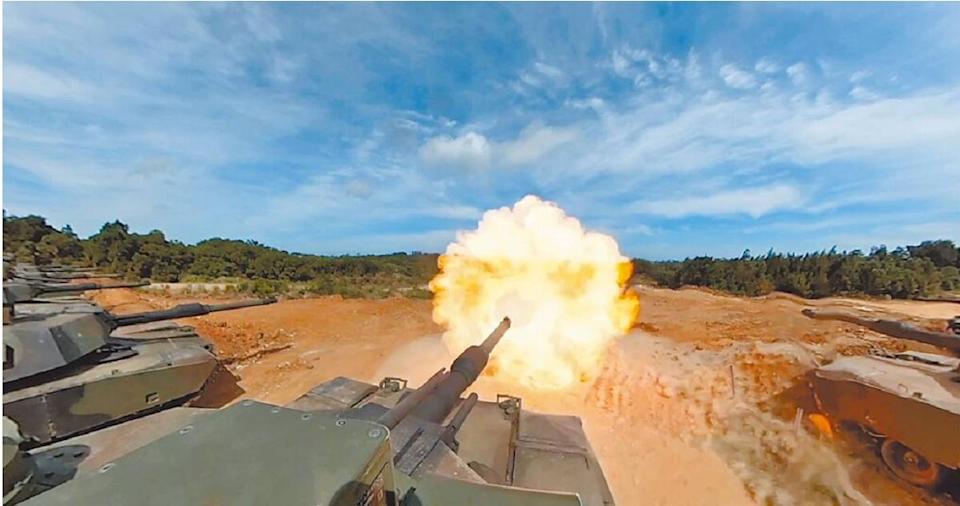 明年度國防預算恐破8000億 行政院會今決定軍公教加不加薪