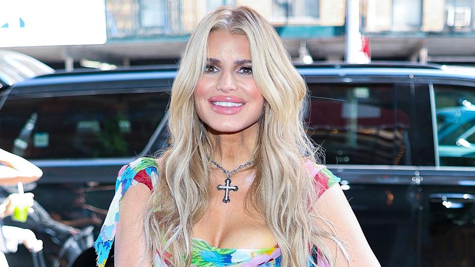 Jessica Simpson posa
