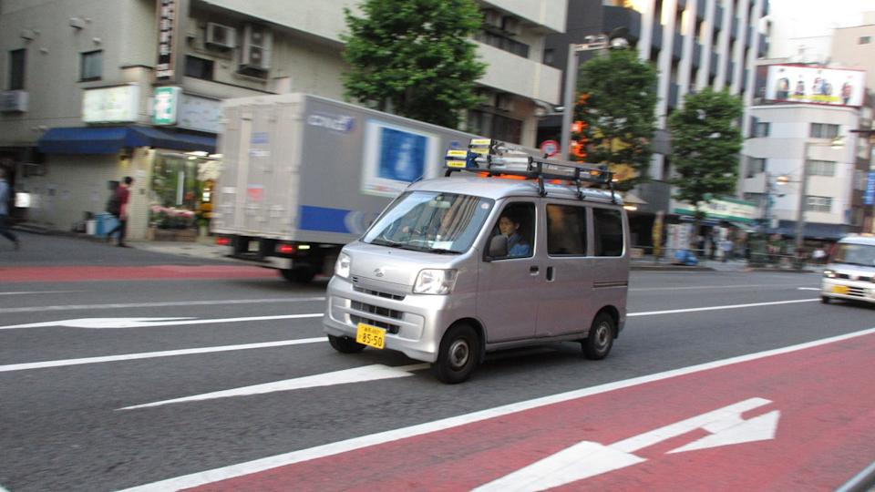 daihatsu hijet on the street in tokyo