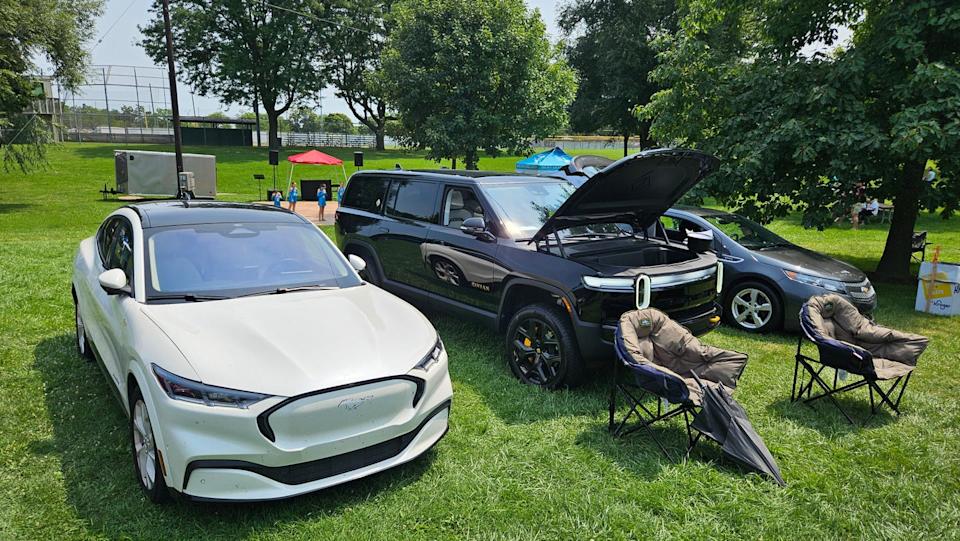 2025 clean cruise metro detroit hosted by michigan electric vehicle alliance