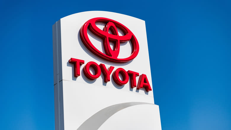 A Toyota dealer sign