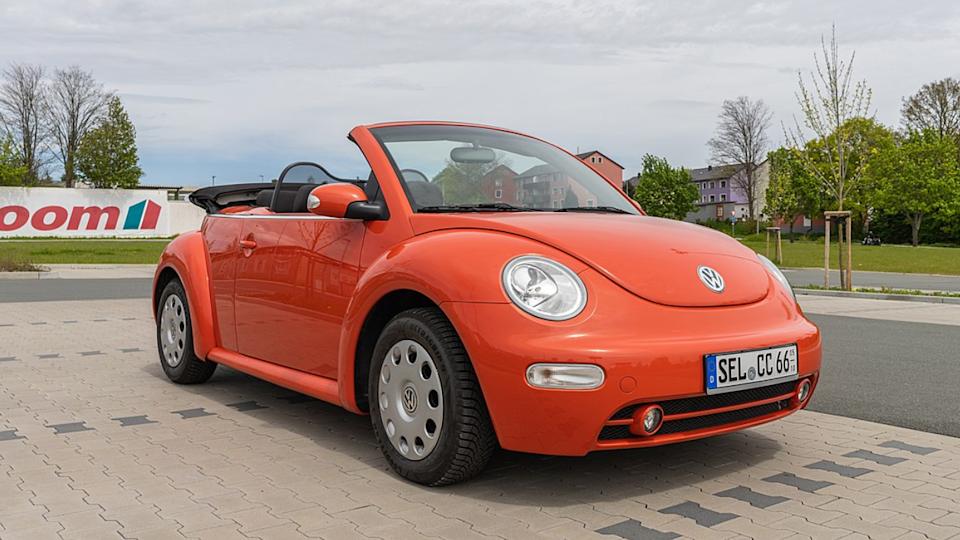 Oranger VW New Beetle