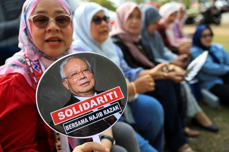Malaysia's top court dismisses appeal against jailed ex-PM Najib's house arrest bid