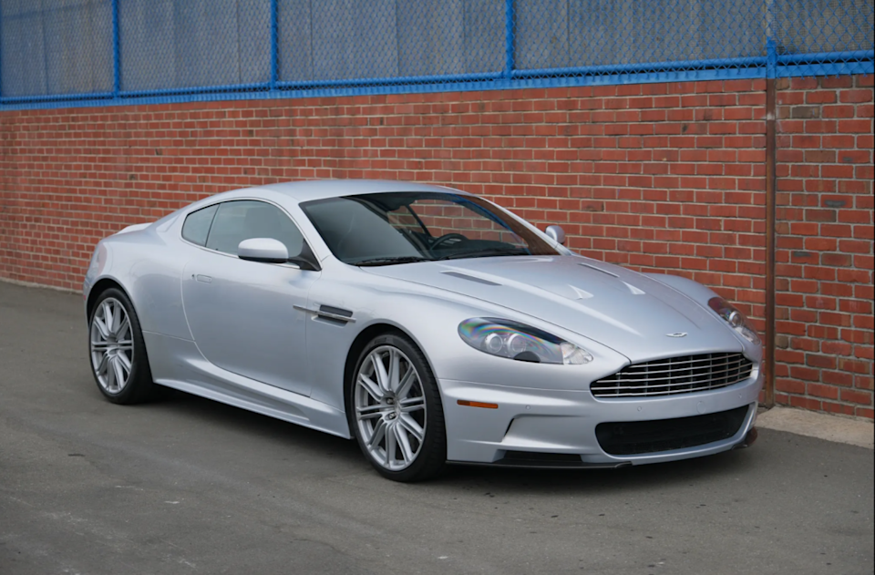 2009 Aston Martin DBS V12 Up for Auction with Manual Transmission and 25,000 Miles