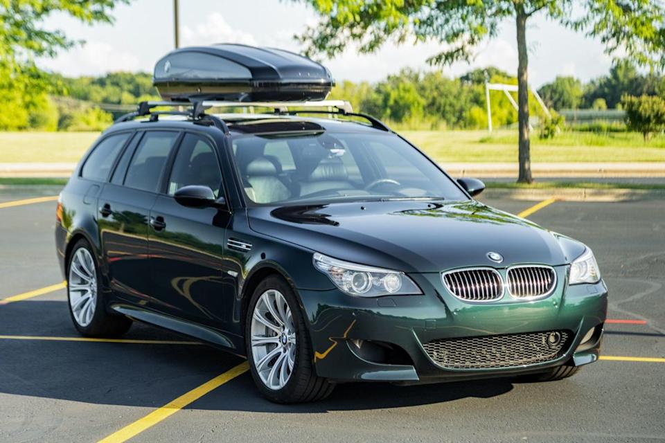 There's Only One V10-Powered BMW M5 Wagon On Sale, And It's Going Cheap