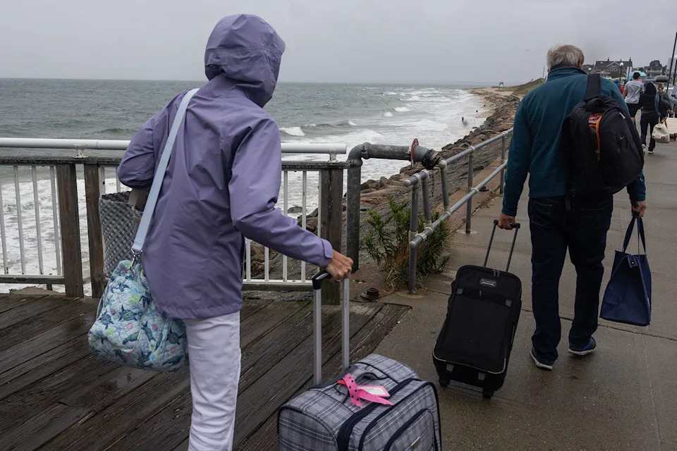 Weather from Hurricane Erin begins to effect New England coast (Andrew Lichtenstein / Corbis via Getty Images)