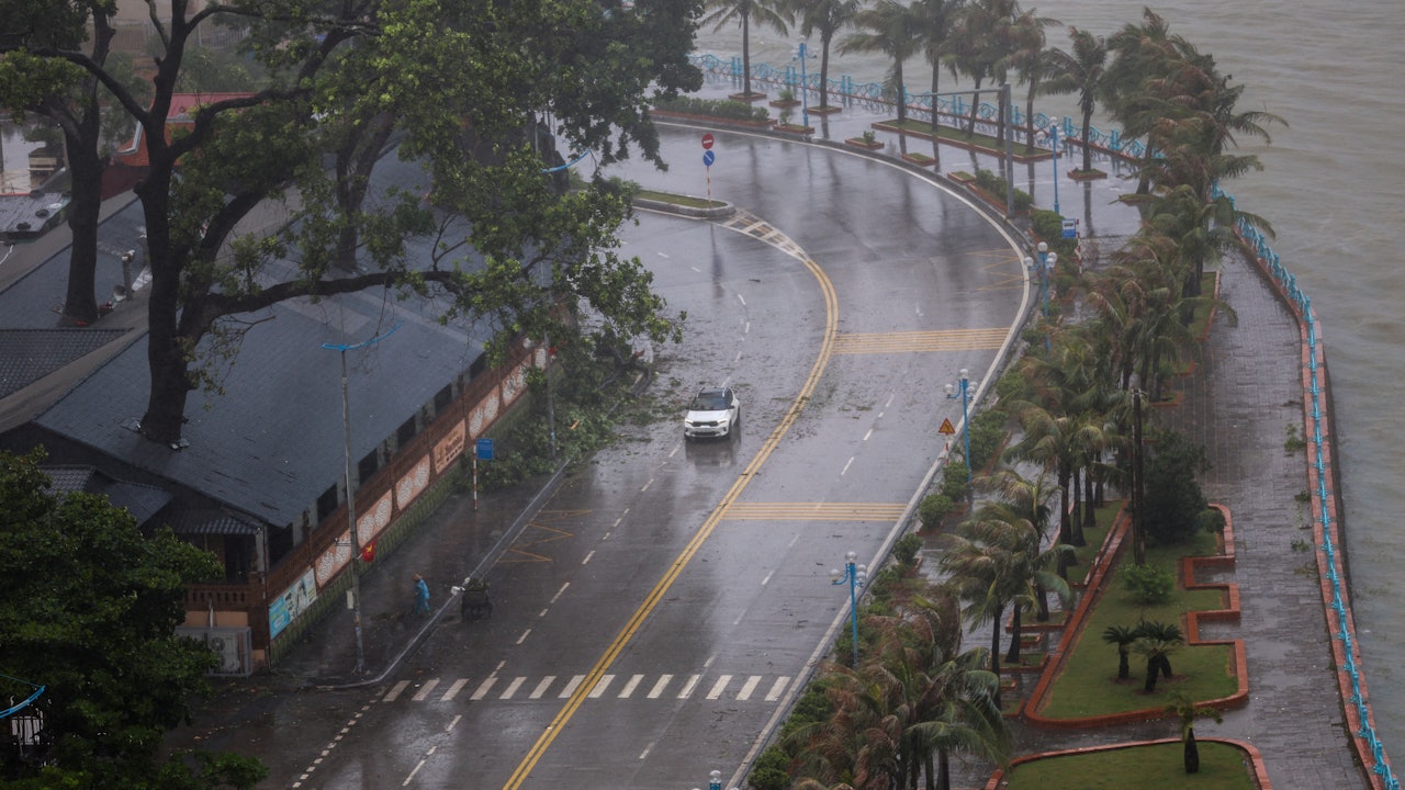 熱浪暴雨雙面夾擊　亞洲遭遇「冰火兩重天」