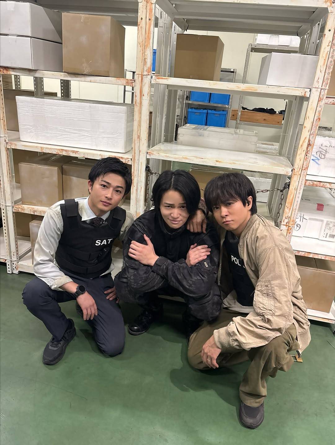 嵐･櫻井翔に異変!? 前髪下ろし〝最新ショット〟に「痩せたな〜!」「若返ってない???」「本当に40代ですか」の声