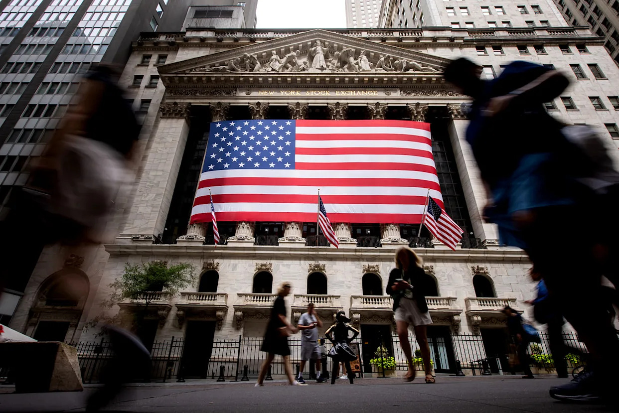 US Stocks Flat As Private Jobs Data Sparks Growth Concerns (Bloomberg / Bloomberg via Getty Images)