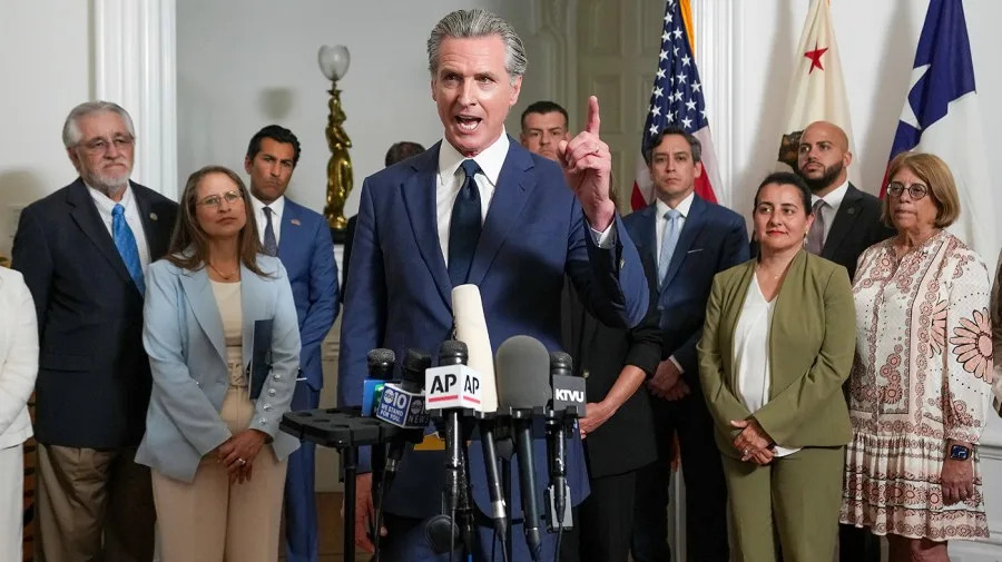Exclusive: Inside Newsom’s ‘no regrets’ strategy in fighting Trump, Texas
