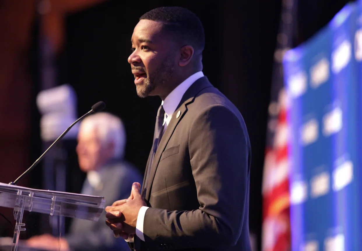 Virginia Beach government’s top earners get pay raises