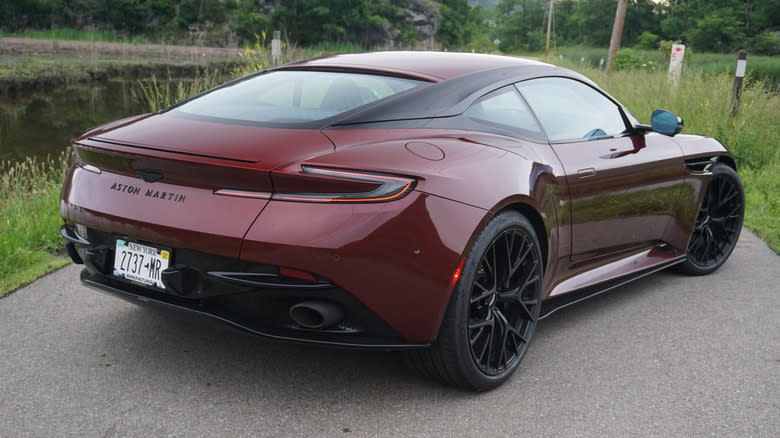 2025 Aston Martin DB12