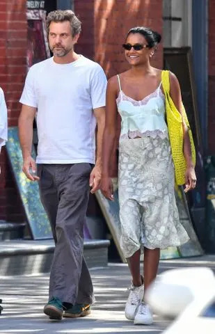 TheImageDirect.com Joshua Jackson and Simone Ashley