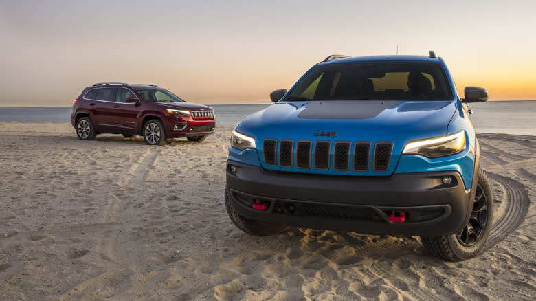 Jeep Cherokee Trailhawk and Overland on the beach
