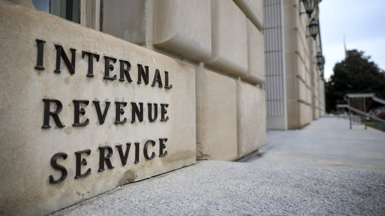 EV Buyers May Have A Little More Time To Qualify For Tax Credit