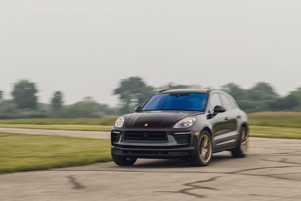 2024 porsche macan t