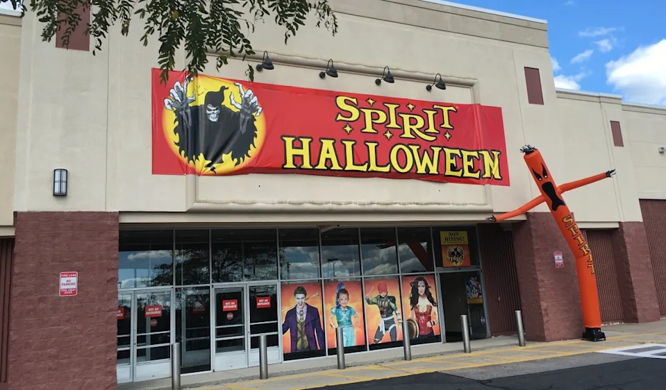 Spirit HalloweenMike Mozart/Flickr