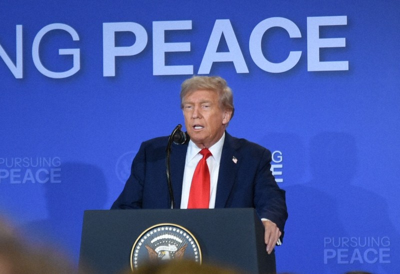 合意急ぐトランプ氏「ウクライナの領土譲歩」「安全の保証」に転換か