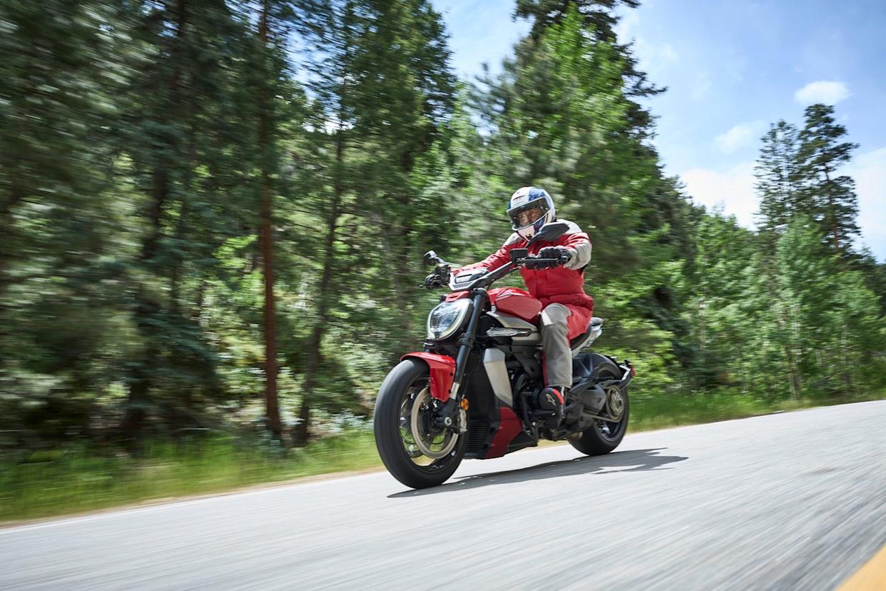 View Photos of the 2025 Ducati XDiavel V4