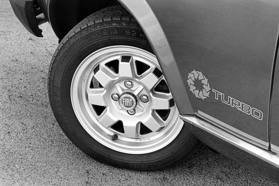 1982 fiat turbo spider 2000