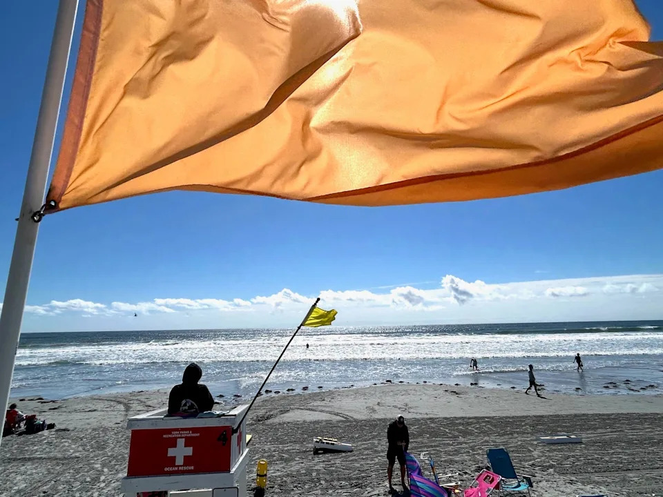 Hurricane Erin tracks toward New Hampshire, Maine: Closes some beaches to swimming