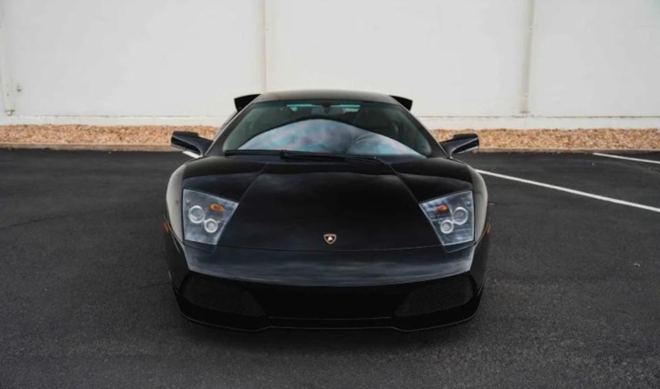 Manual Lamborghini Murciélago With 8,310 Miles Hits the Market