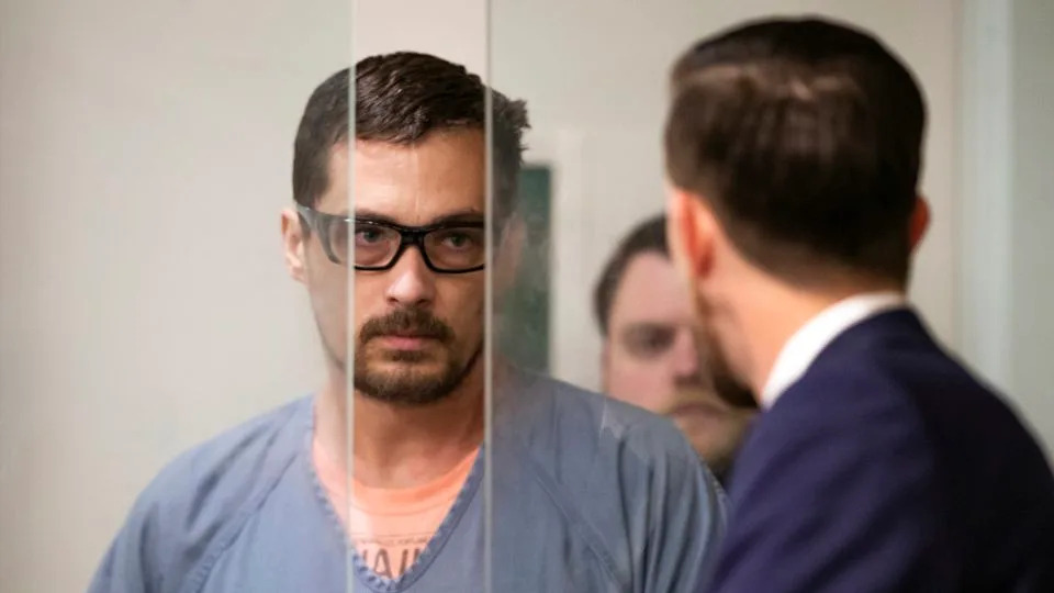 Oregon man accused of killing 3 women and dumping their bodies is indicted on fourth murder charge