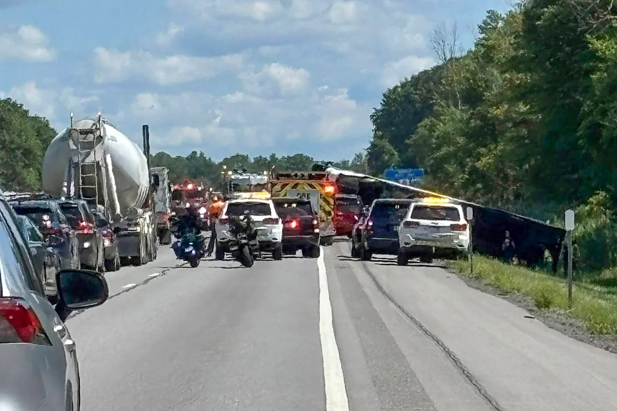 Tour bus crash with 'multiple fatalities' in western New York state shuts down major roadway