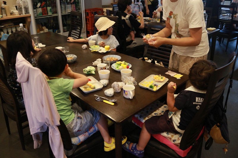 夏休み「ランチどうすれば」　子ども食堂が共働きや多子世帯の味方に