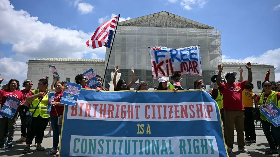 DOJ tells judge it will ask Supreme Court to quickly rule on constitutionality of Trump’s birthright citizenship order