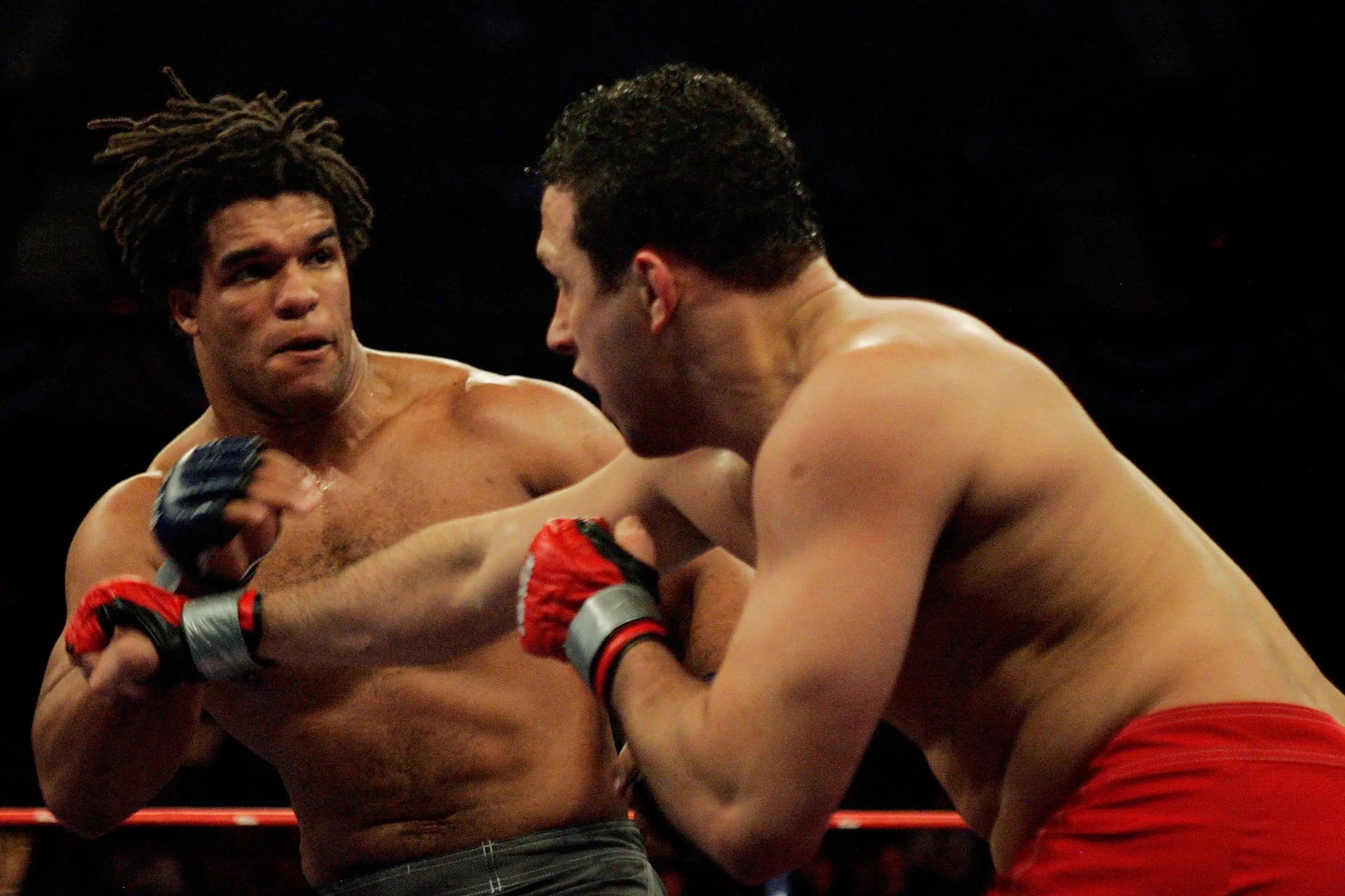 UNCASVILLE, CT - DECEMBER 29: Carlos Newton fights Renzo Gracie (red) during the International Fight League World Team Championship Final at the Mohegan Sun Arena on December 29, 2006 in Uncasville, Connecticut. (Photo by Brian Bahr/Getty Images for IFL)