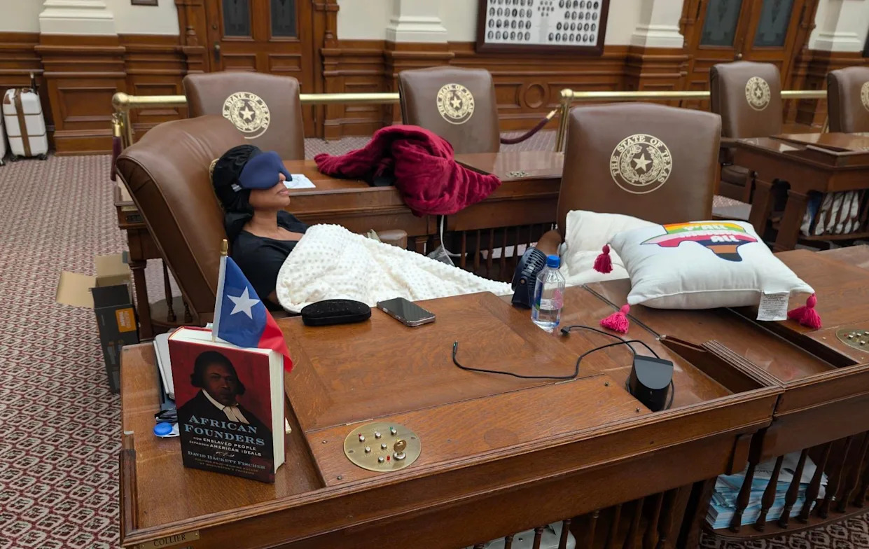Texas Democrat sleeps on House floor in bodyguard protest