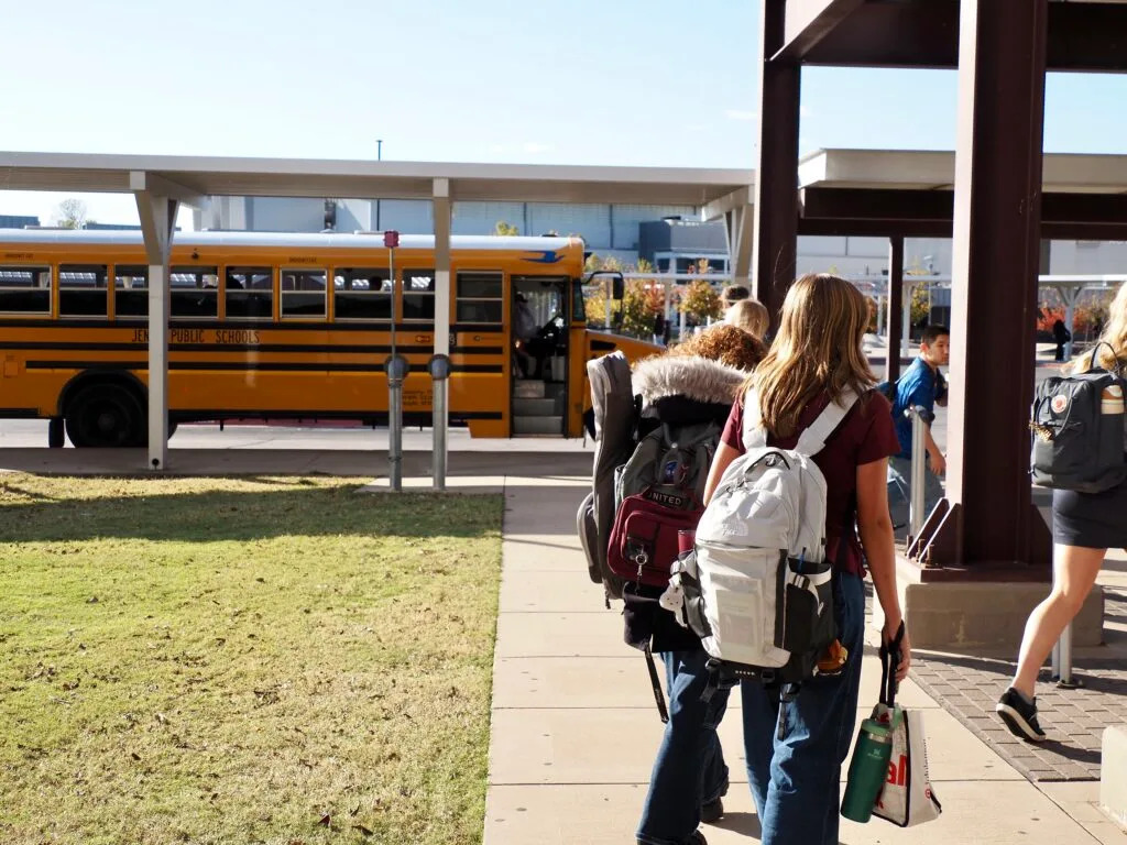 Oklahoma welcomes students, but not their cellphones, back to school