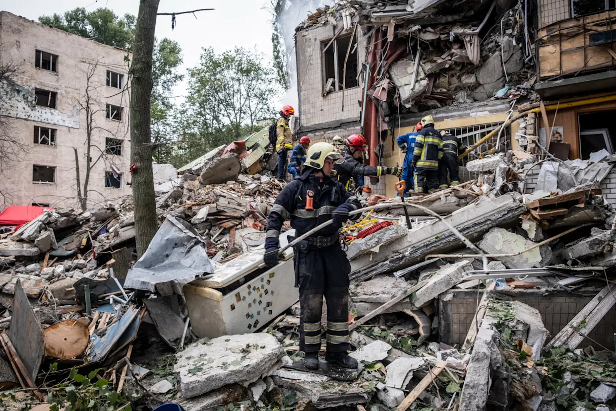 Guerre en Ukraine: une importante attaque russe contre Kiev fait au moins huit morts