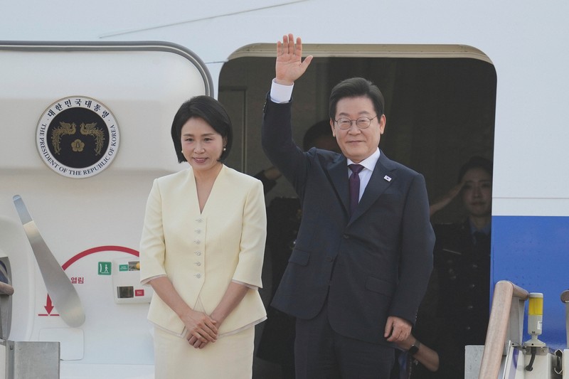 韓国・李大統領夫人、どんな人?　目立たず支え、プロポーズの時は…