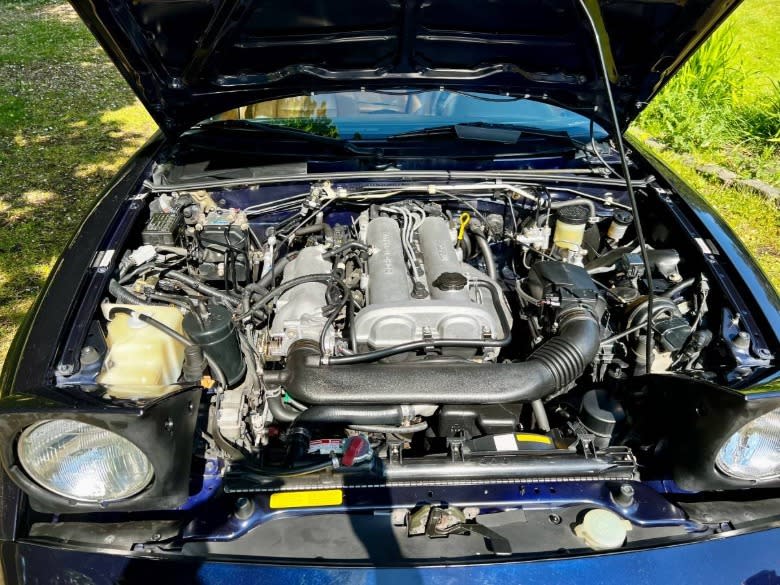 1996 Mazda MX-5 Miata M-Edition engine image
