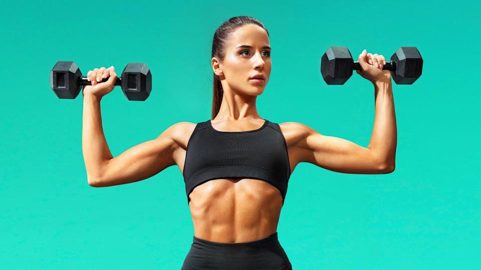You only need 2 dumbbells and 5 exercises to pack on muscle and improve your endurance