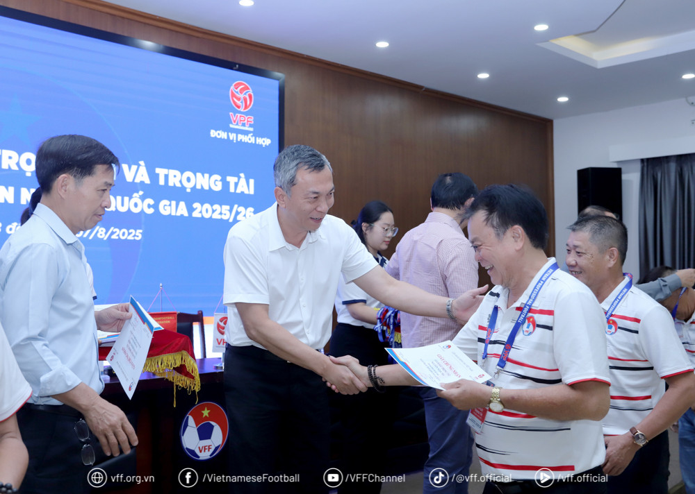 58 trọng tài cho V-League, giải hạng Nhất 2025/26