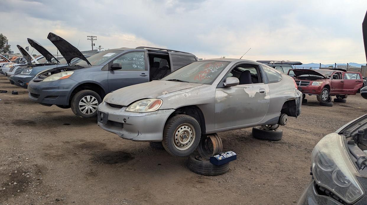 2000 Honda Insight Is Junkyard Treasure in Colorado